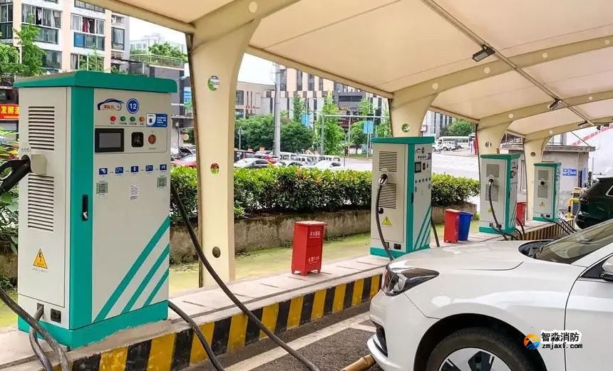 電動(dòng)汽車充電樁與民用建筑之間的安全距離：為何重要？如何規(guī)范？